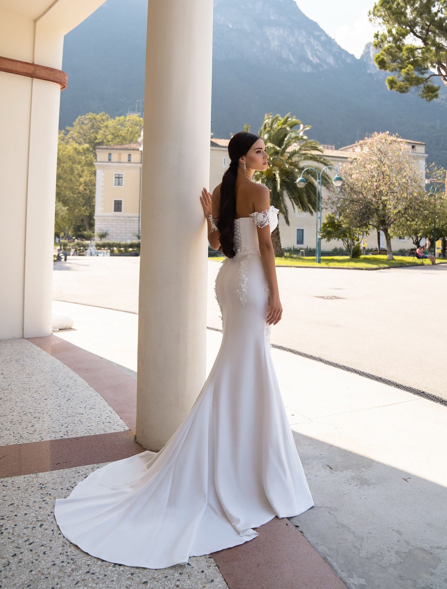 Beautiful Off The Shoulder Sweetheart Floral Lace Beaded And Pleated Trumpet Gown With Detachable Train