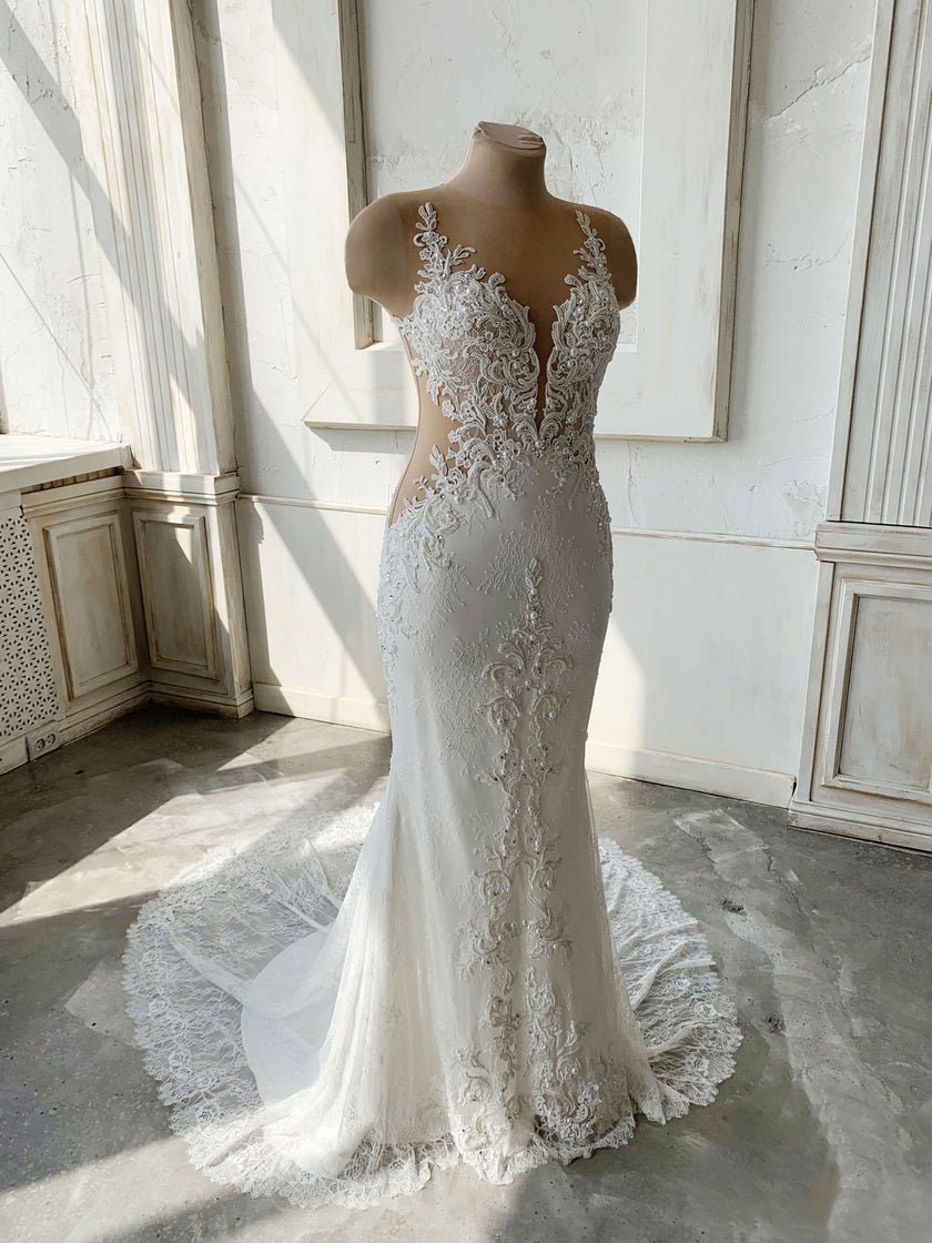 Hand Beaded Sleeveless Sweetheart Illusion Lace Mermaid Gown With Detachable Train