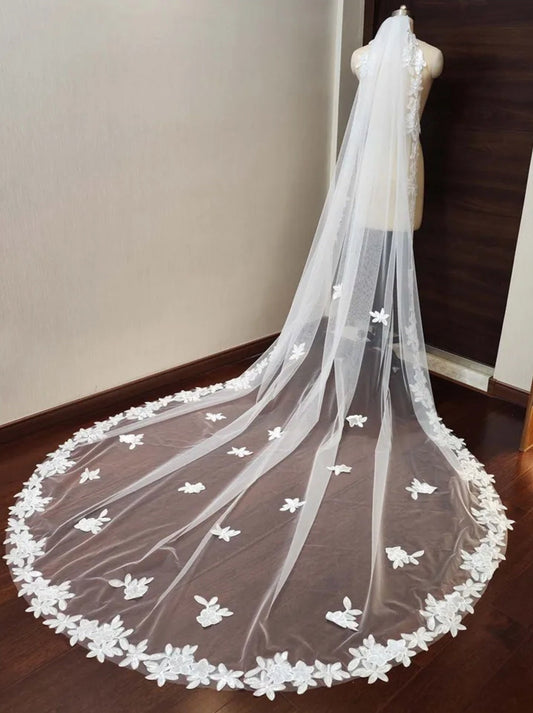 Shimmering Floral Lace Appliqué Trimmed Edge With Scattered Floral Appliqué Center One Layer Bridal Veil