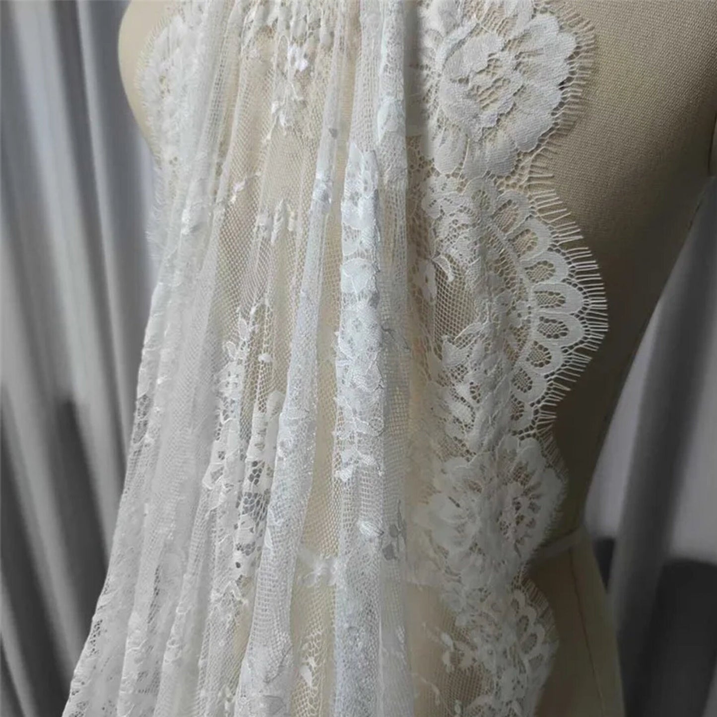 Full Floral Eyelash Lace Ivory Scalloped Edge Soft And Romantic Bridal Veil