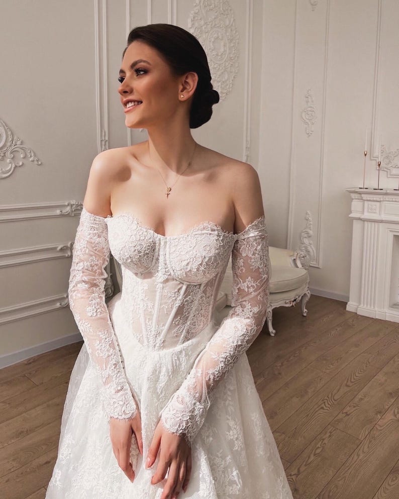Romantic And Timeless Lace Basque Sweetheart Corset Off The Shoulder A-Line Bridal Gown