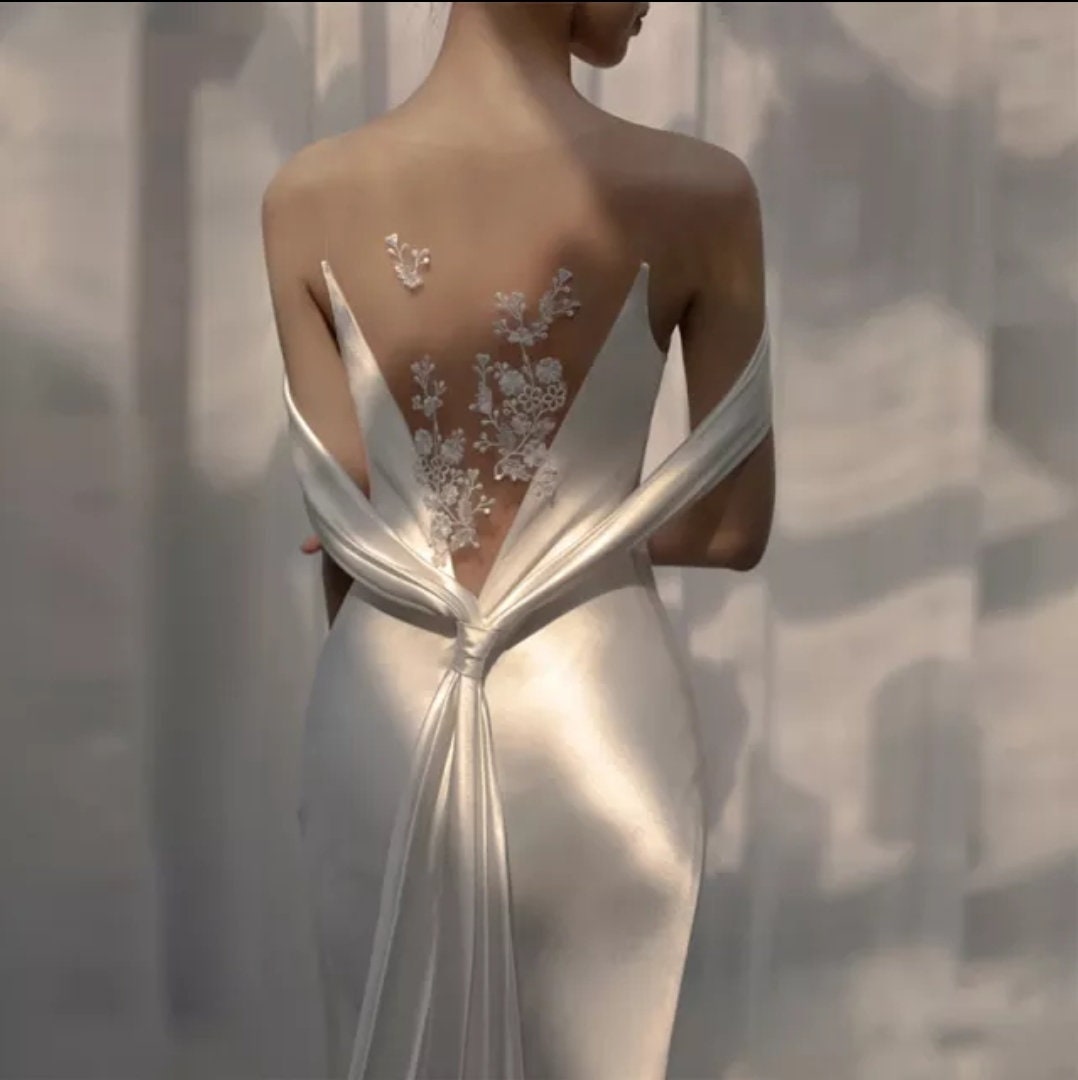 Appliqué Satin Backless V Illusion Trumpet Gown