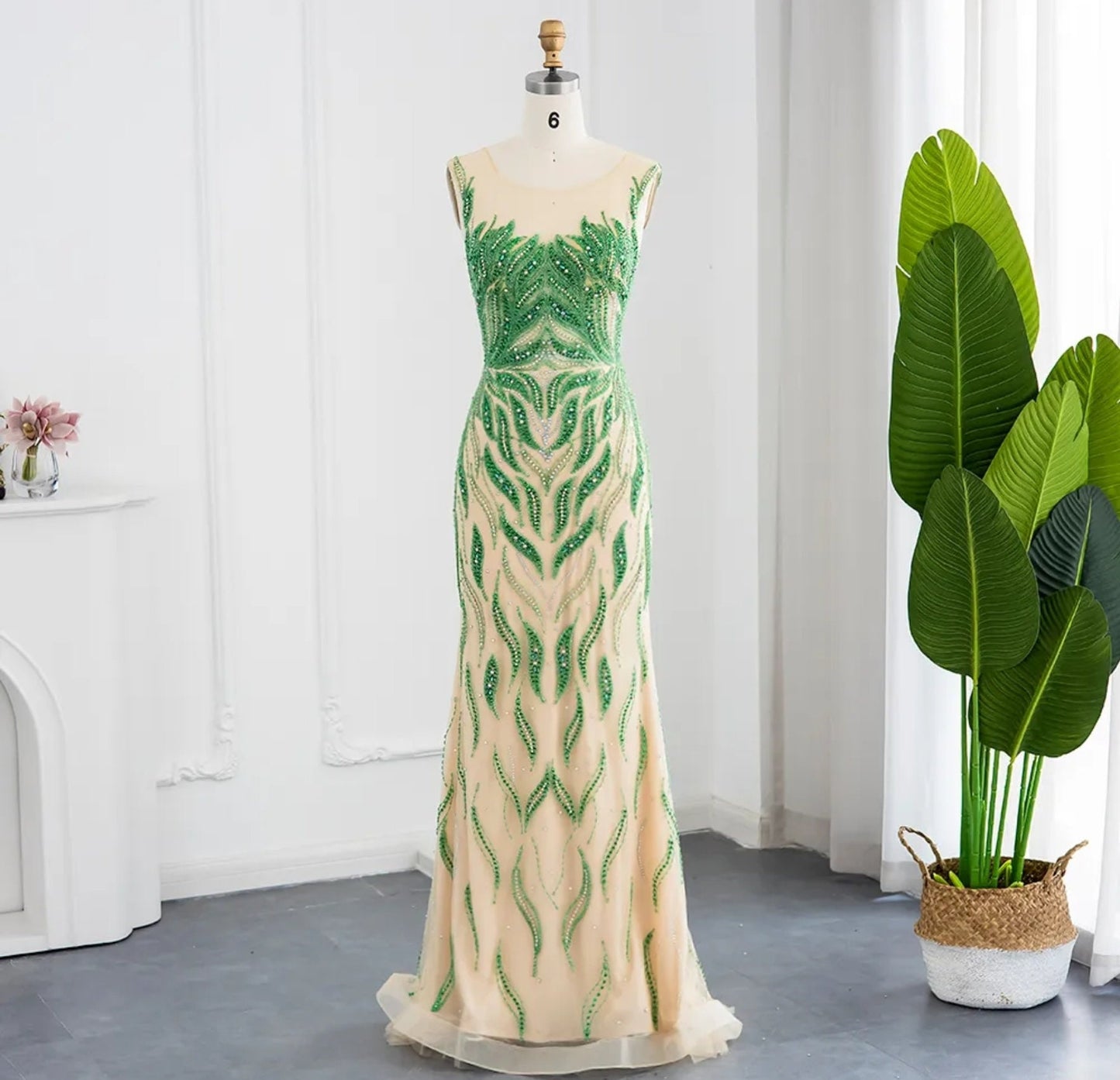 Green Sleeveless Wavy Sequin Beaded Appliqués Mother Of The Bride Special Occasion Evening Gown