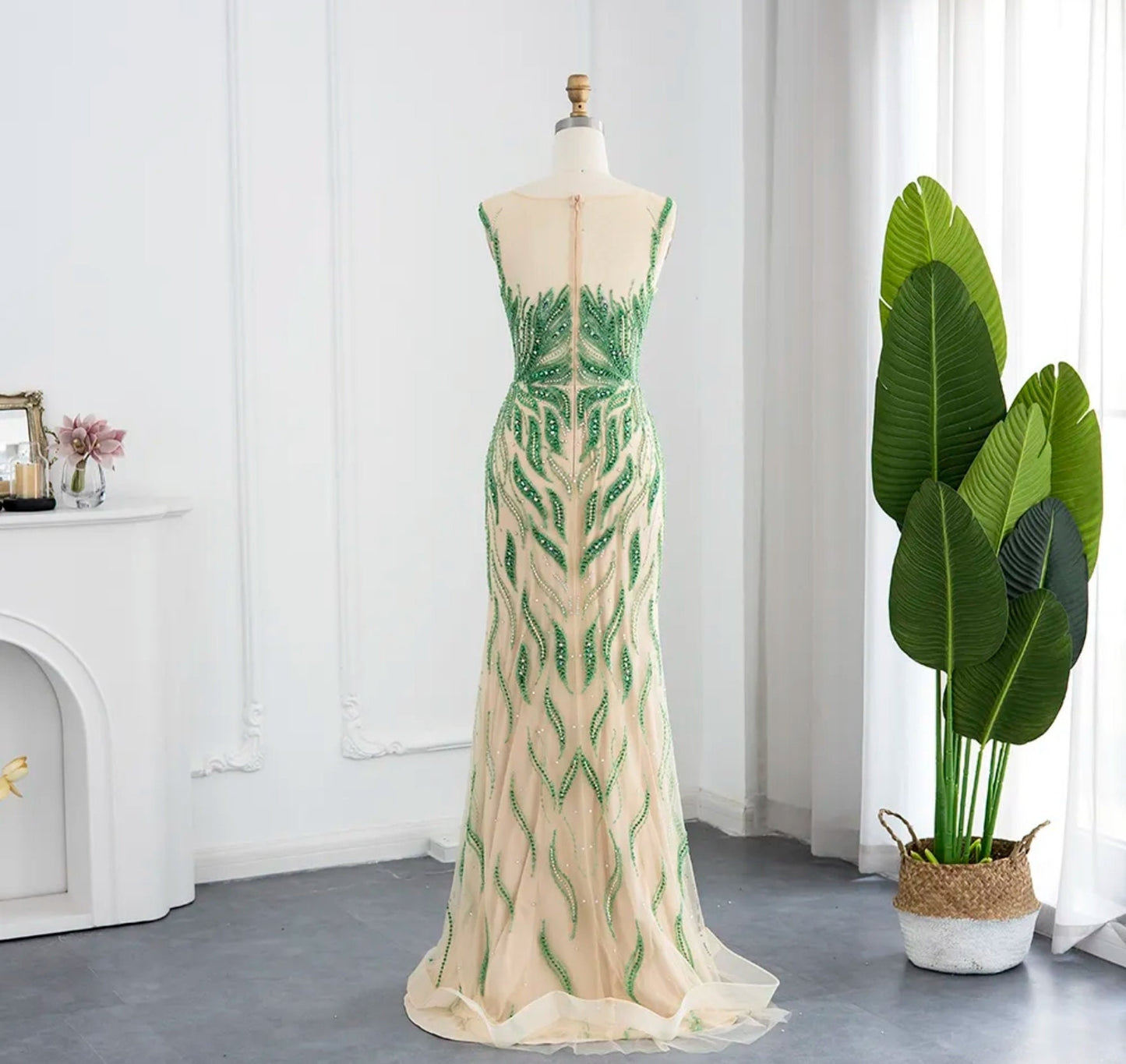 Green Sleeveless Wavy Sequin Beaded Appliqués Mother Of The Bride Special Occasion Evening Gown