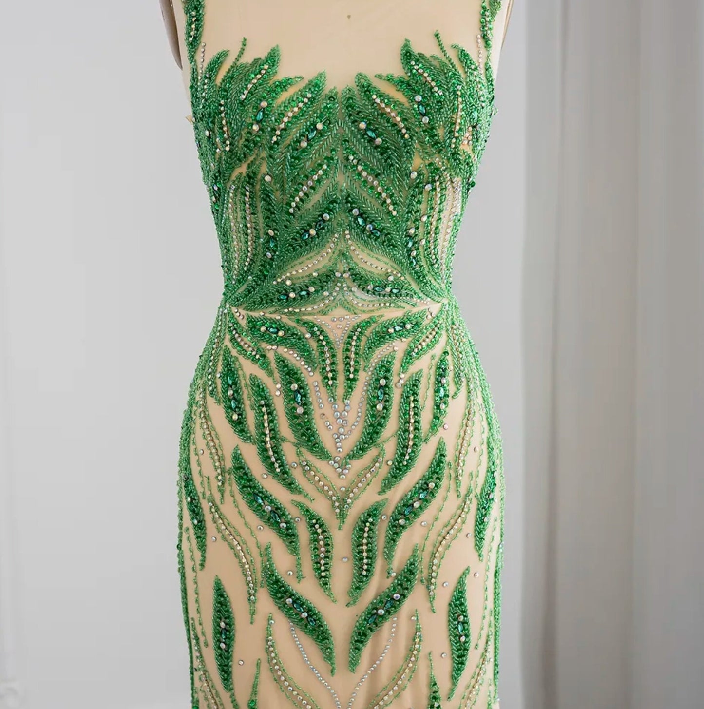 Green Sleeveless Wavy Sequin Beaded Appliqués Mother Of The Bride Special Occasion Evening Gown