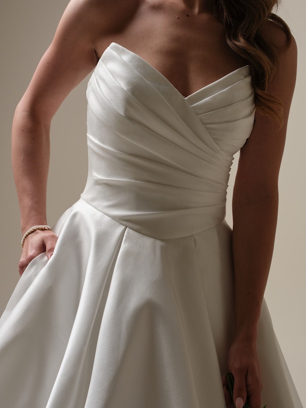 Beautiful Pleated Strapless Corset Satin Bridal Ball Gown With Detached   Bow Detail Arm Train