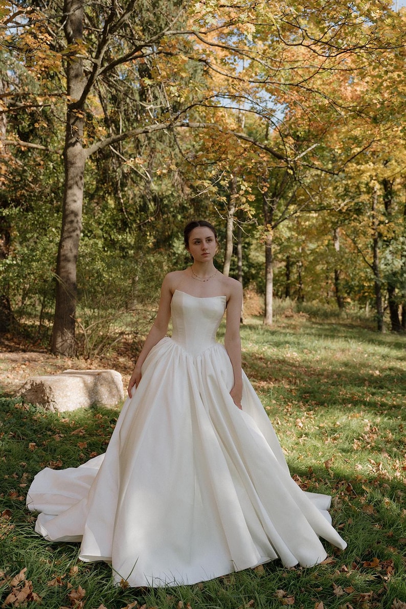Corset Strapless Pleated Scoop Neck Bridal A- Line Ball Gown