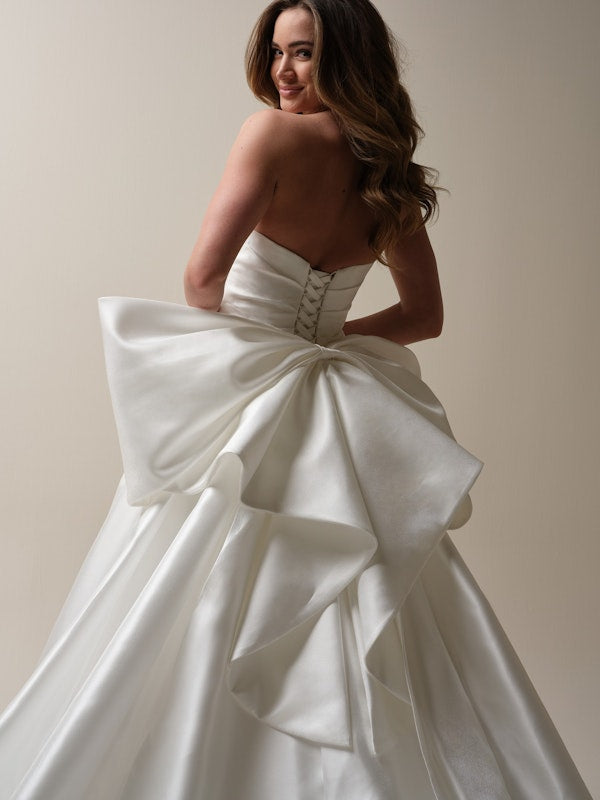 Beautiful Pleated Strapless Corset Satin Bridal Ball Gown With Detached   Bow Detail Arm Train
