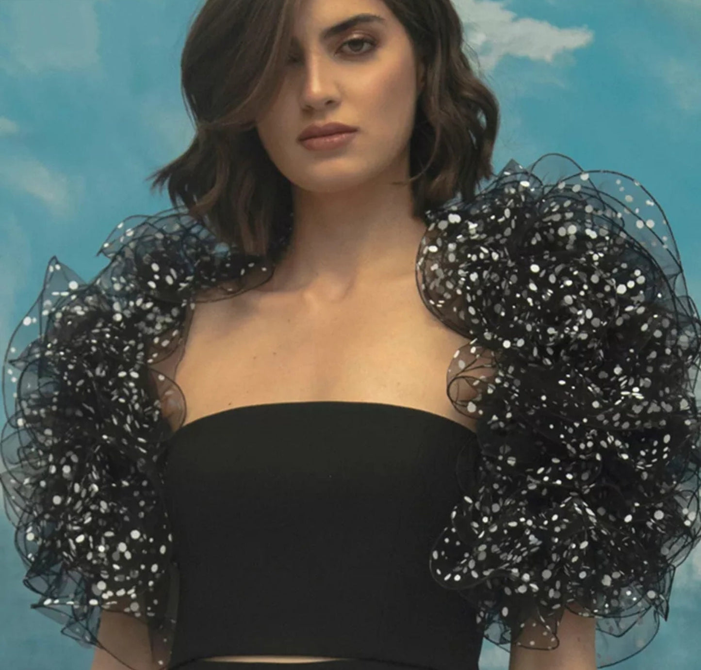 Detached Spotted Layered Ruffle Sleeves