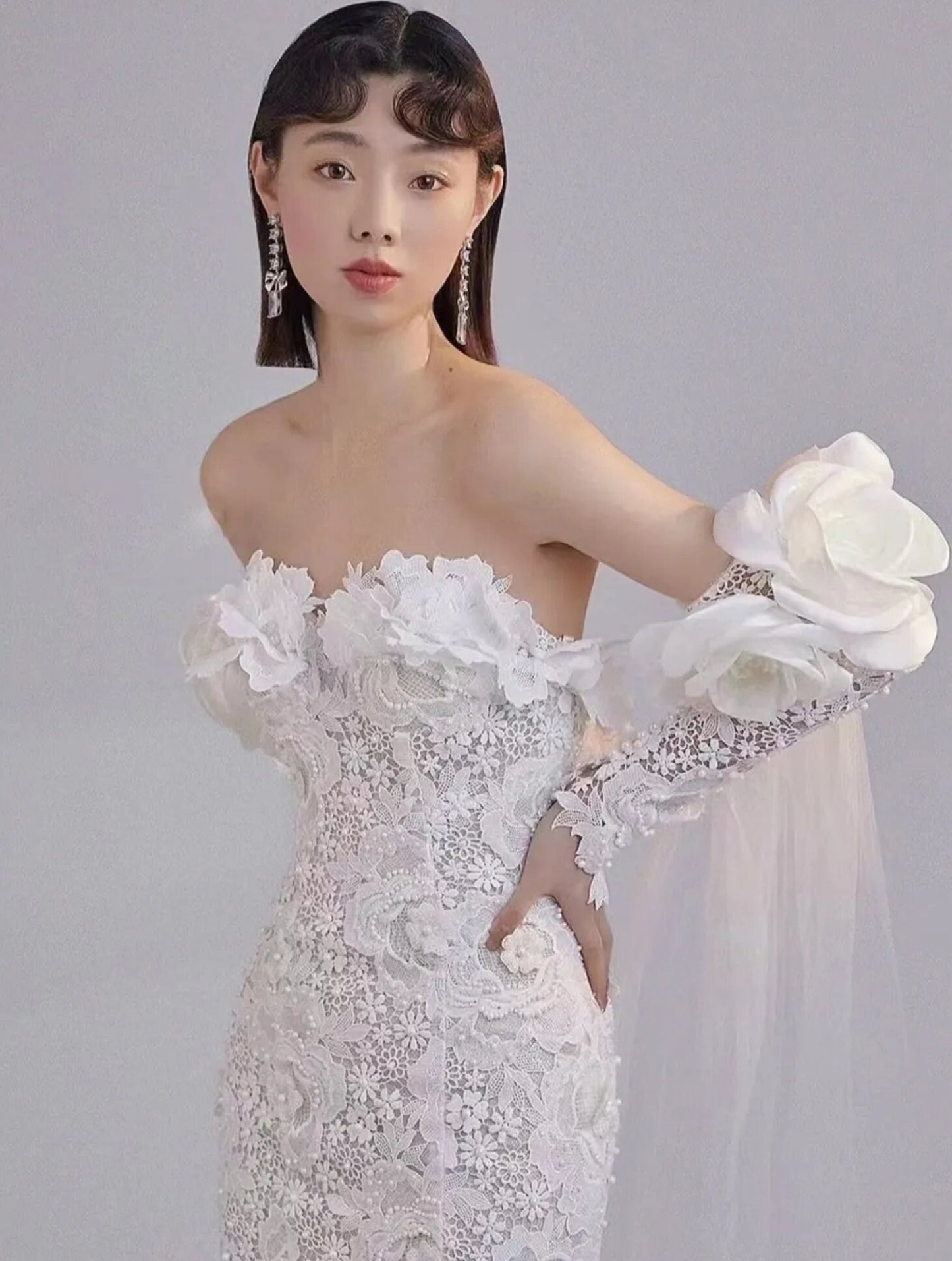 Detached 3D Flora Lace Bold Rose Detail Bicep Sleeves