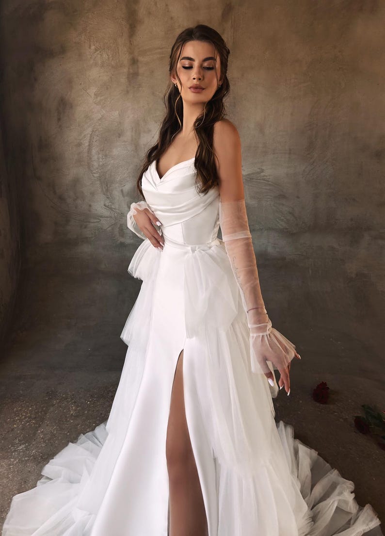 Sweet & Strapless V-Neck Criss Cross Pleated Bodice And Layered Gown With Front Split And Detached Sheer Sleeves