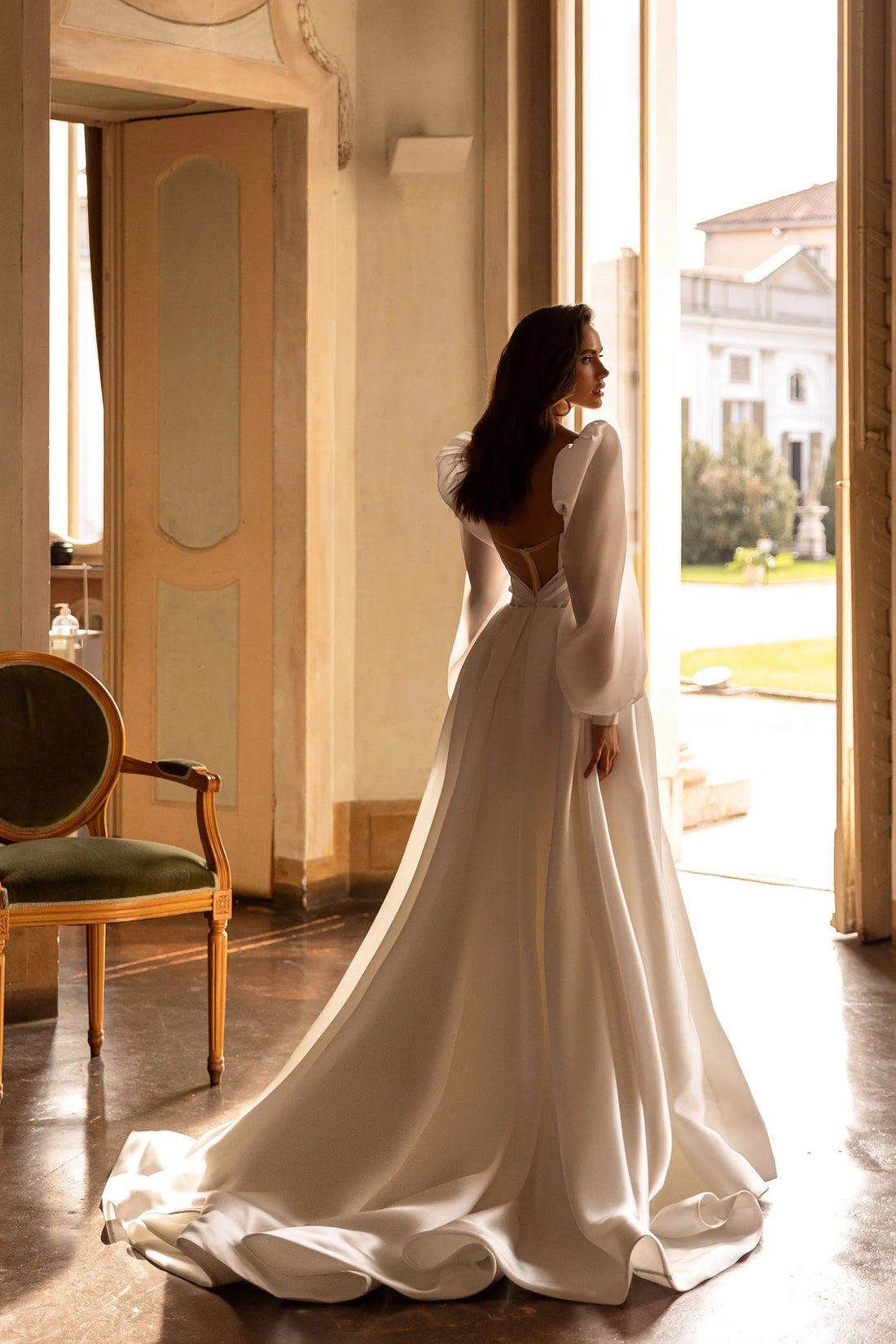 Full Sleeve Minimalist Sweetheart Pleated Corset Bodice A-Line Bridal Gown With Split Hem Front