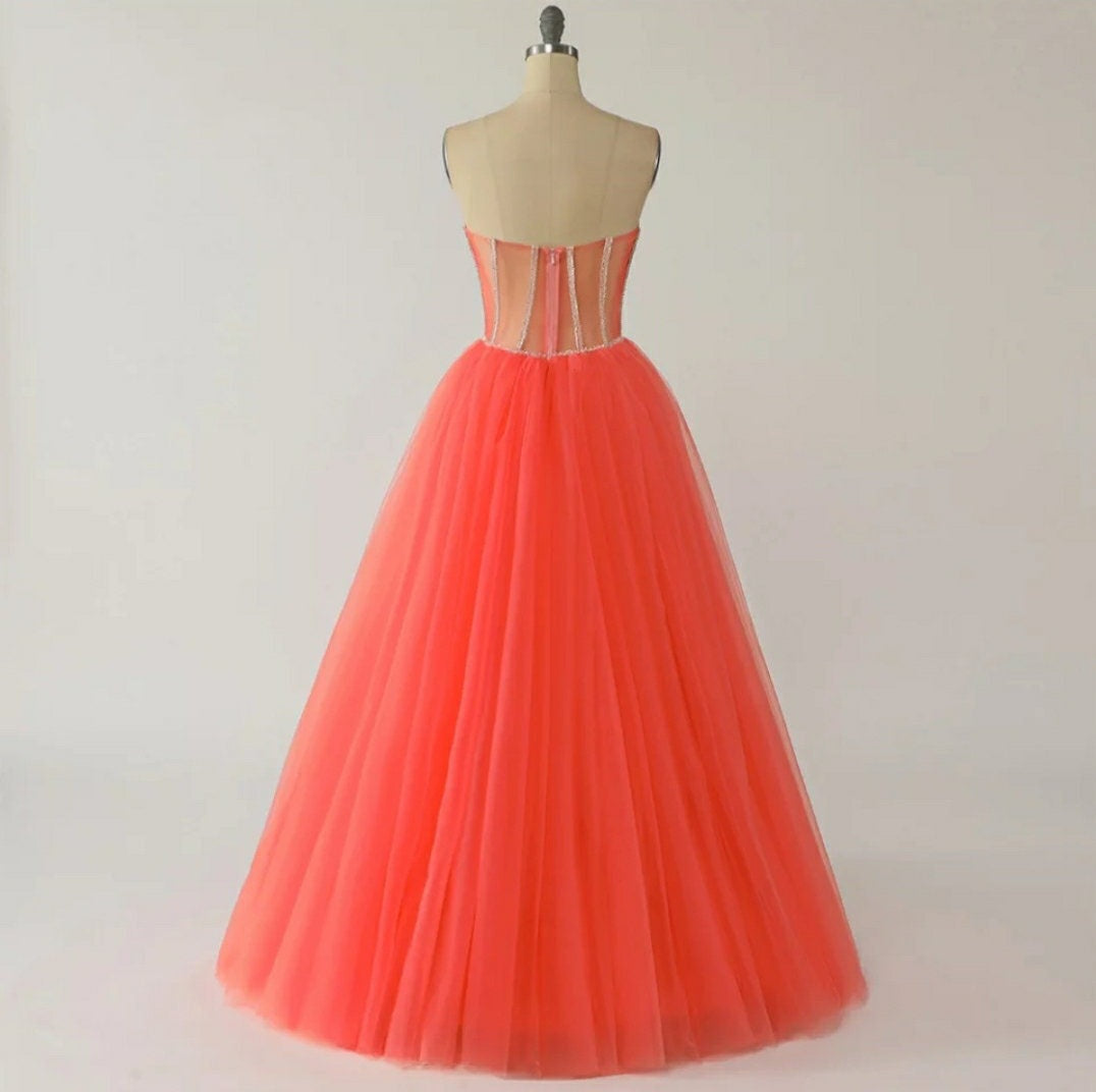 Sleeveless/Strapless Crystal Beaded Sweetheart Tulle Dress