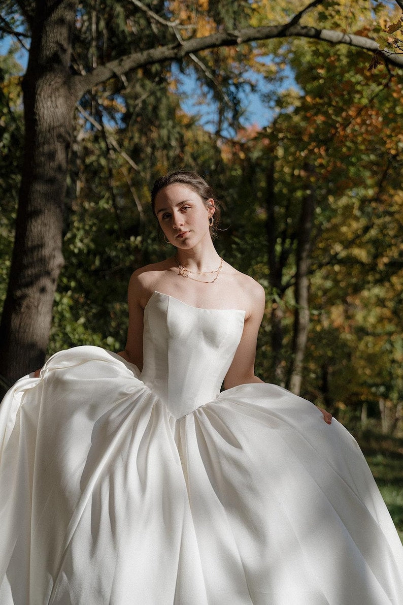 Corset Strapless Pleated Scoop Neck Bridal A- Line Ball Gown