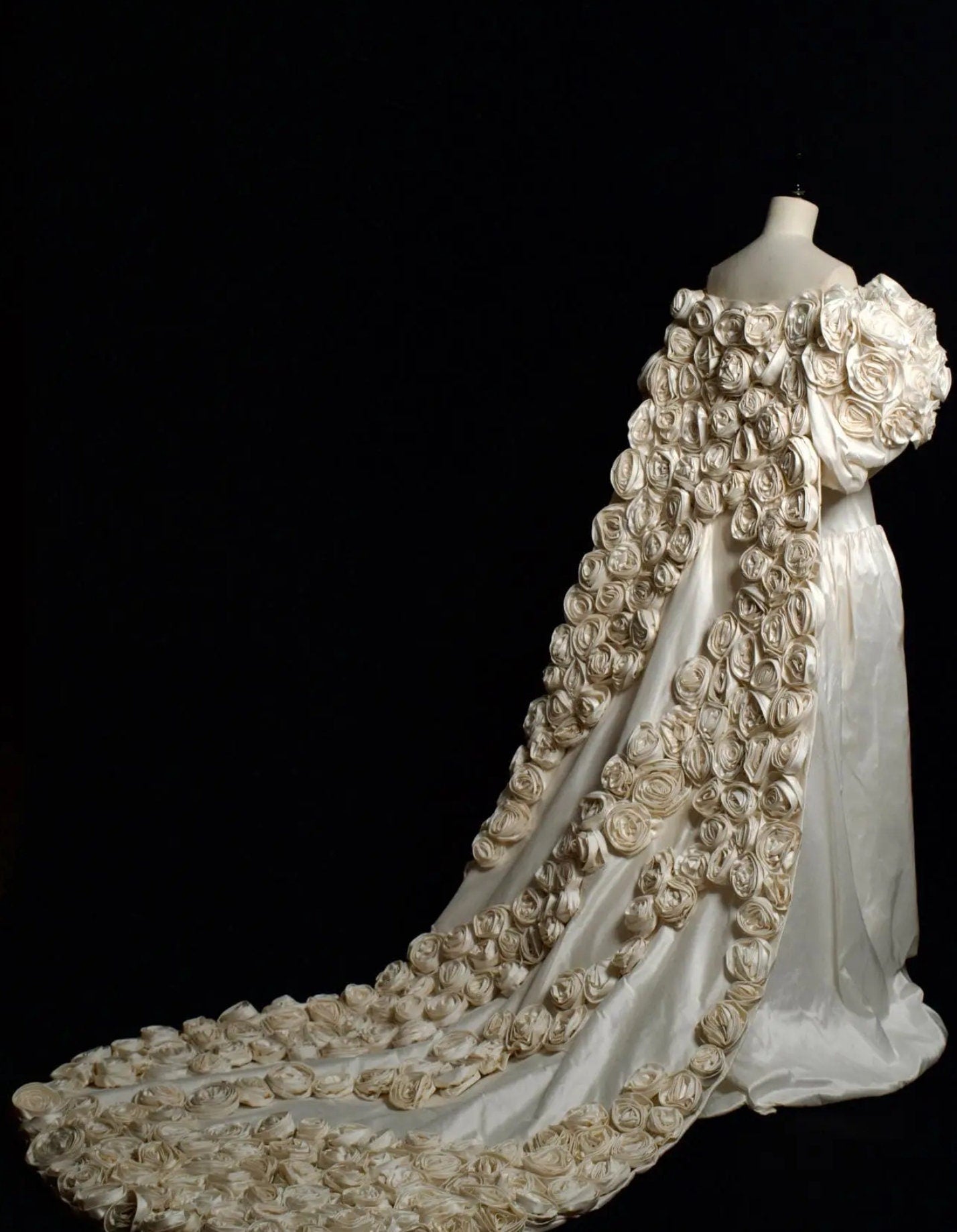 Vintage Historical Era 3D Floral Puff Sleeve Charming Bridal Special Occasion Party Event Cape Jacket