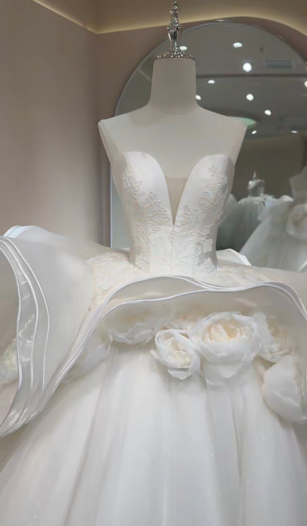 Beautifully Sculpted Elegant 3D Floral Ivory Strapless Plunging Neckline Satin Trim Wedding Bridal Gown