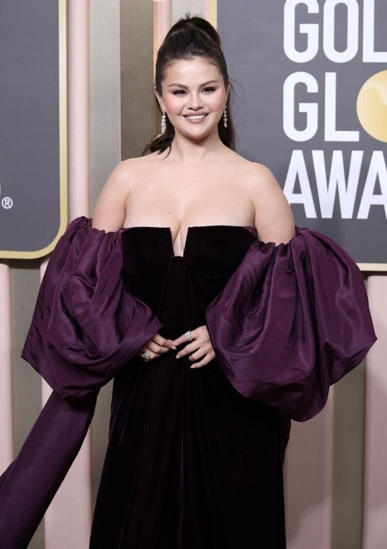 Detached Oversized Balloon Sleeves With Floor Length Train