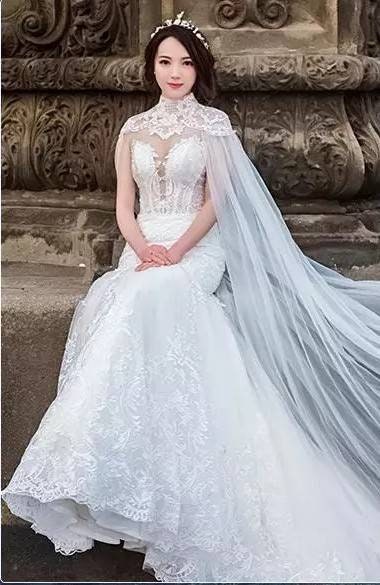 2 Piece Floral Lace Applique Wedding Gown With Detached Floral Neck Train