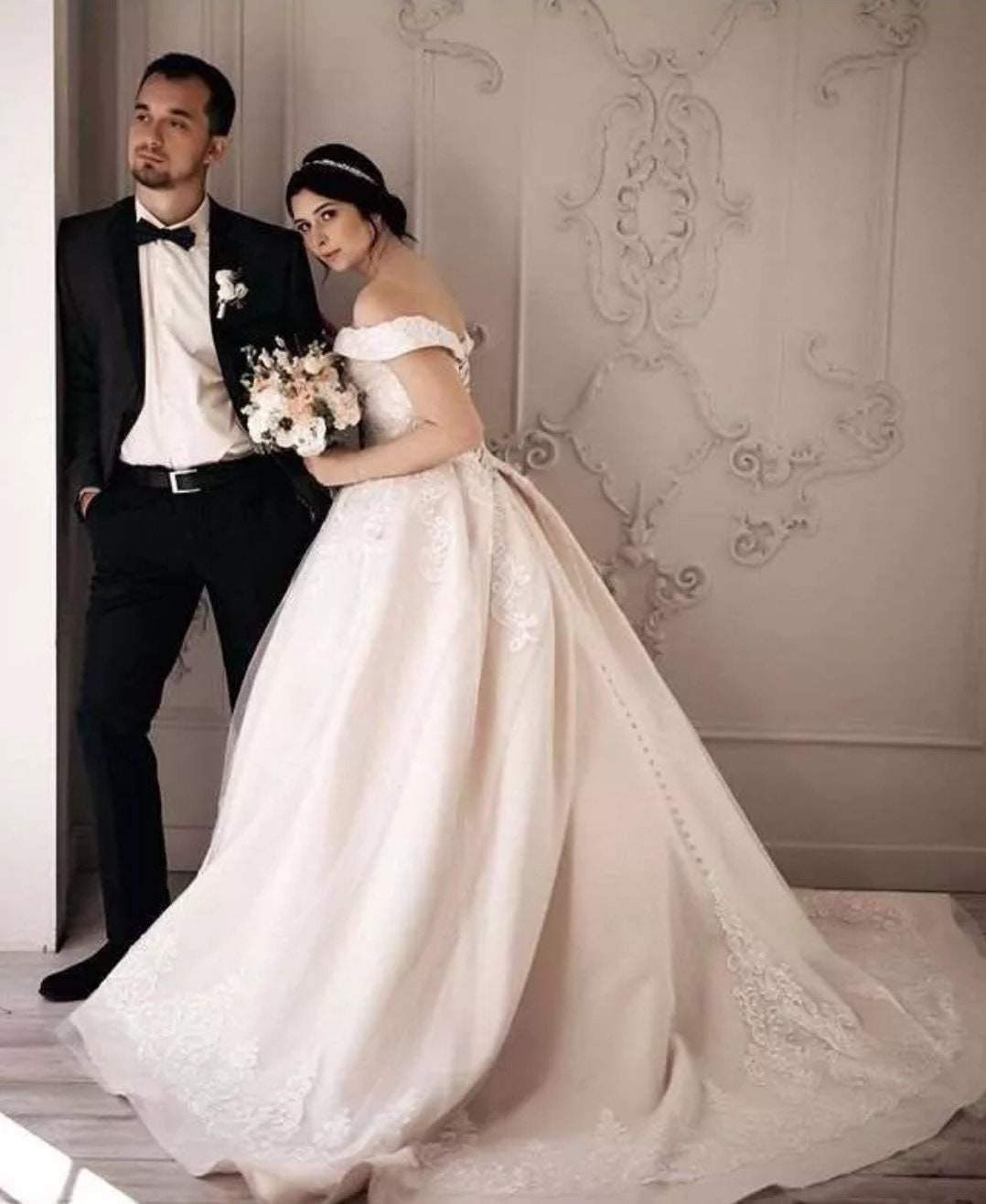 Sweetheart Off The Shoulder Embroidered Scroll Fleur De Lis Lace Wedding Gown