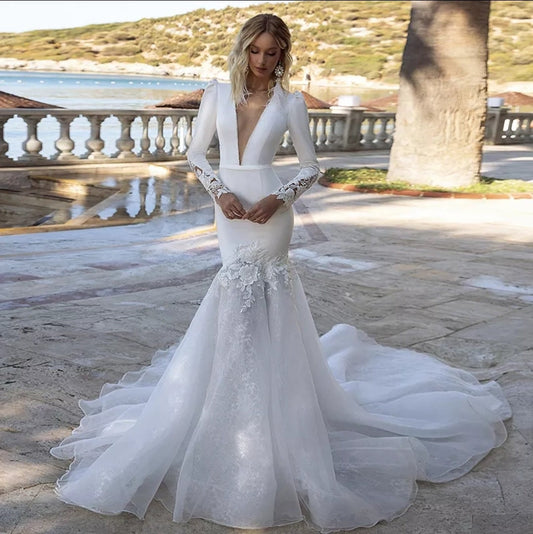 Satin & Tulle Trumpet Style Gown With Floral Lace Appliqués