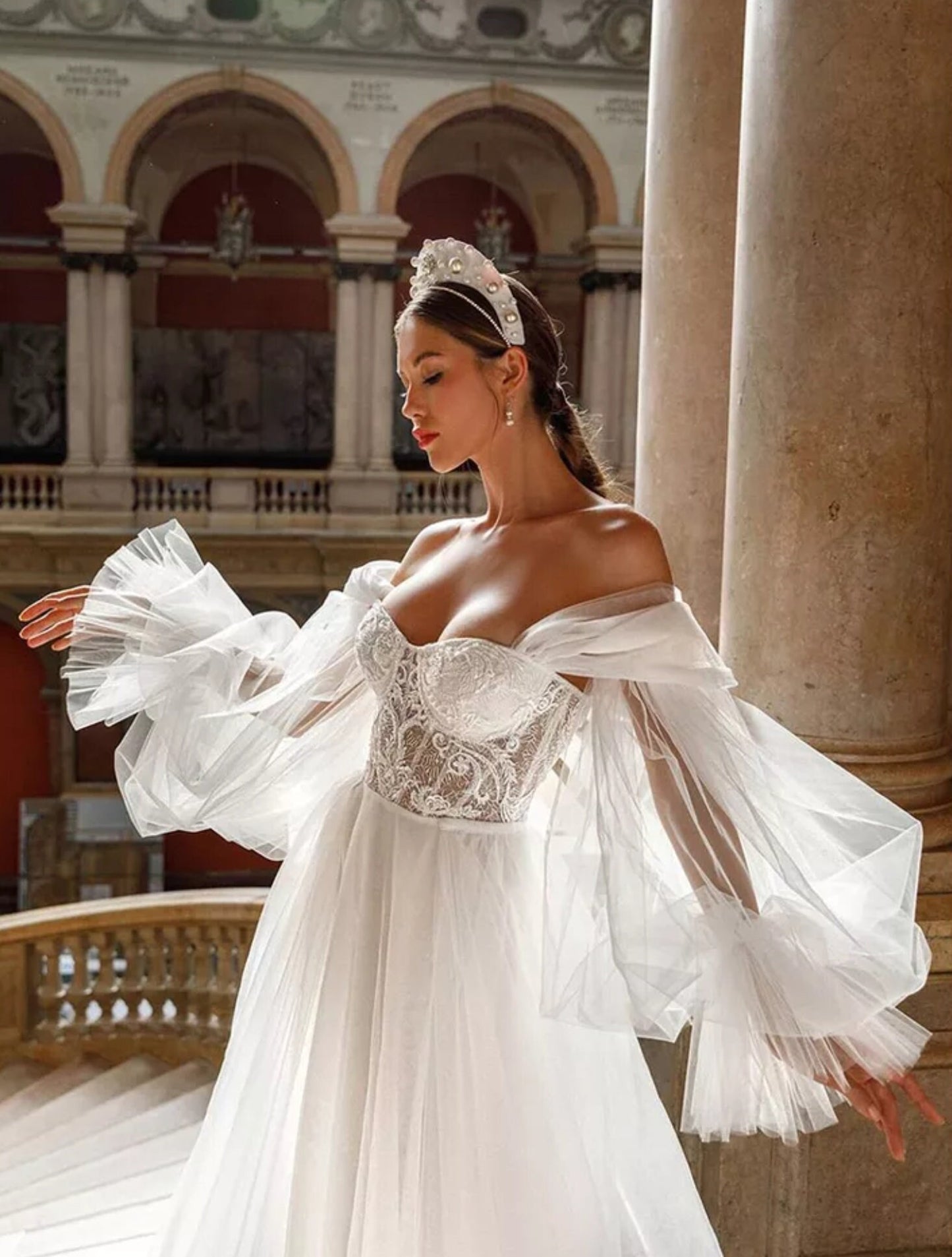 Exaggerated Detached Tulle Balloon Sleeves